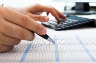 accountant_determining_value_of_business