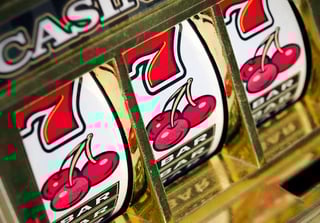 Woman-sues-casino