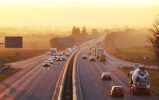 traffic_on_highway