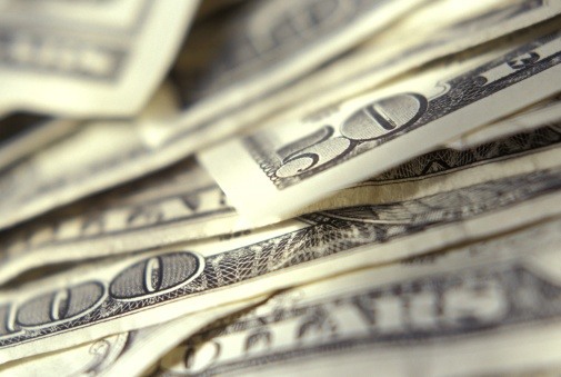 122486570_dinero