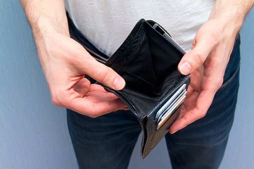 511727484_man with empty wallet